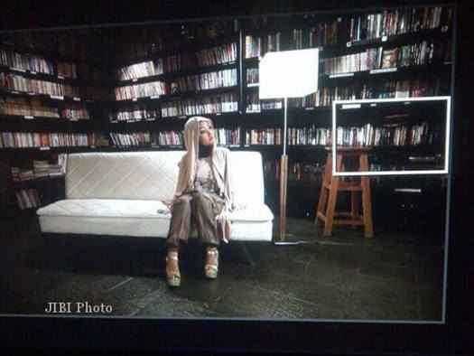 Video Clips Aku Memilih Setia Fatin - infolabel.blogspot.com video+klip+fatin 2 Video Clips Terbaru Aku? Memilih Setia Fatin X Factor Indonesia
