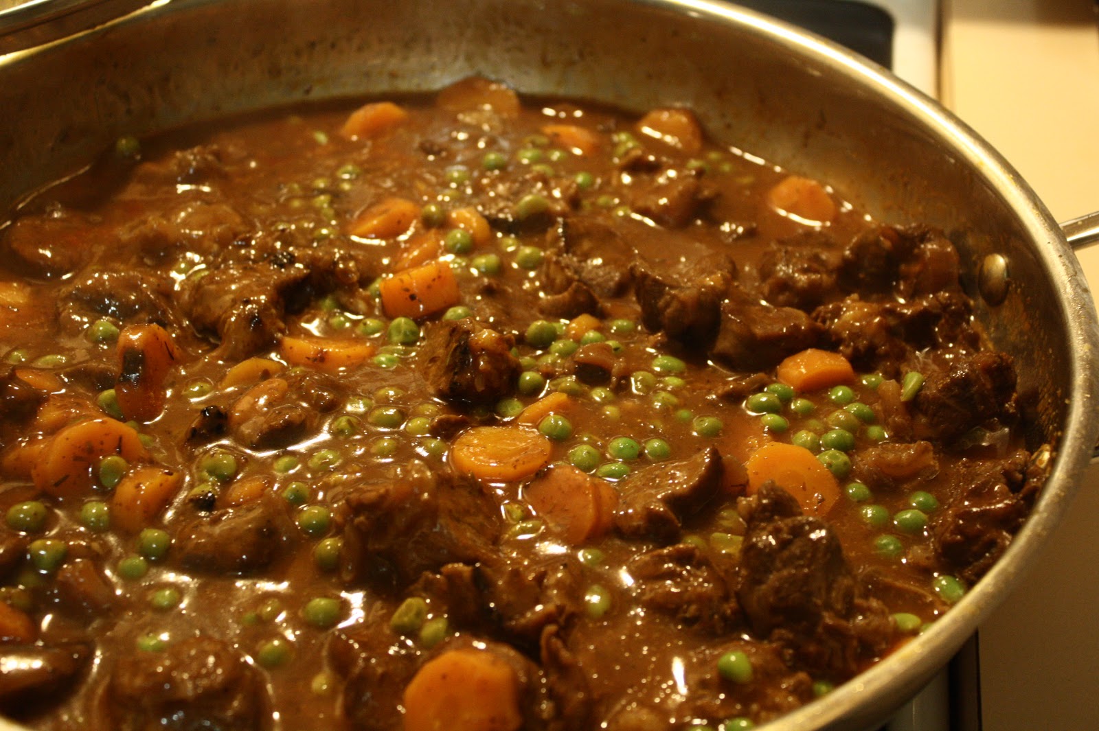 Party of 11 Meat and 3 Veg Pie