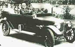 Evelyn+and+the+family-Sevene+Wells+drive