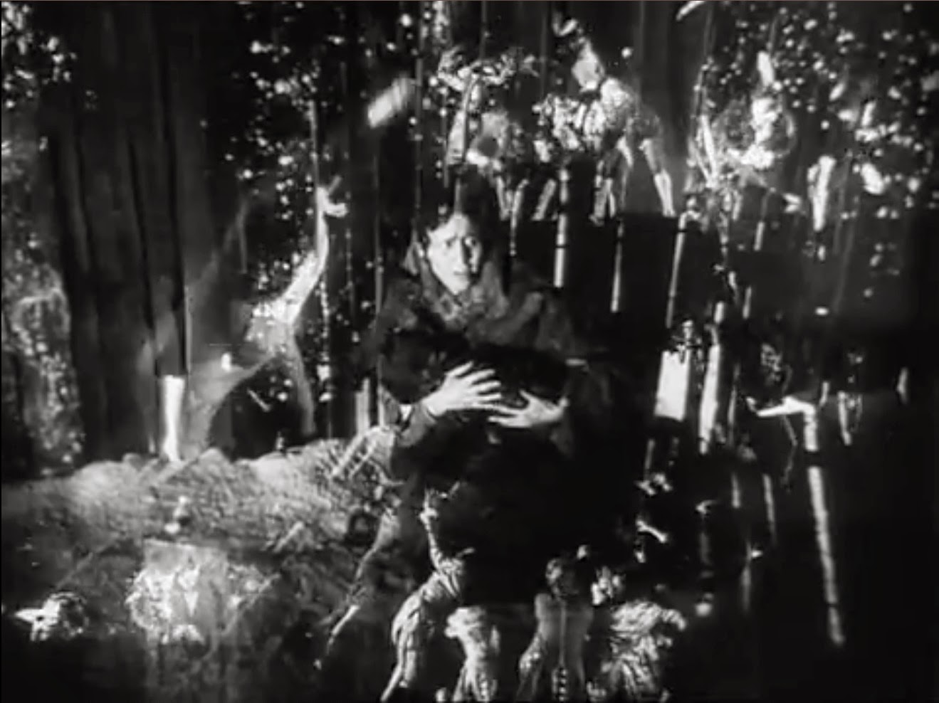 Holiday Film Reviews Scrooge (1951)