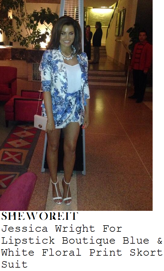 jessica wright blue and white floral print tailored blazer jacket and skort suit jessica wright blue and white floral print tailored blazer jacket and skort suit