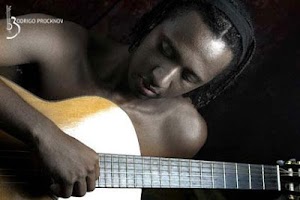 E-entrevista con Rodrigo Procknov (SP). "Cuando escuché a João Gilberto, le dije a mi maestro: - Yo quiero tocar así"