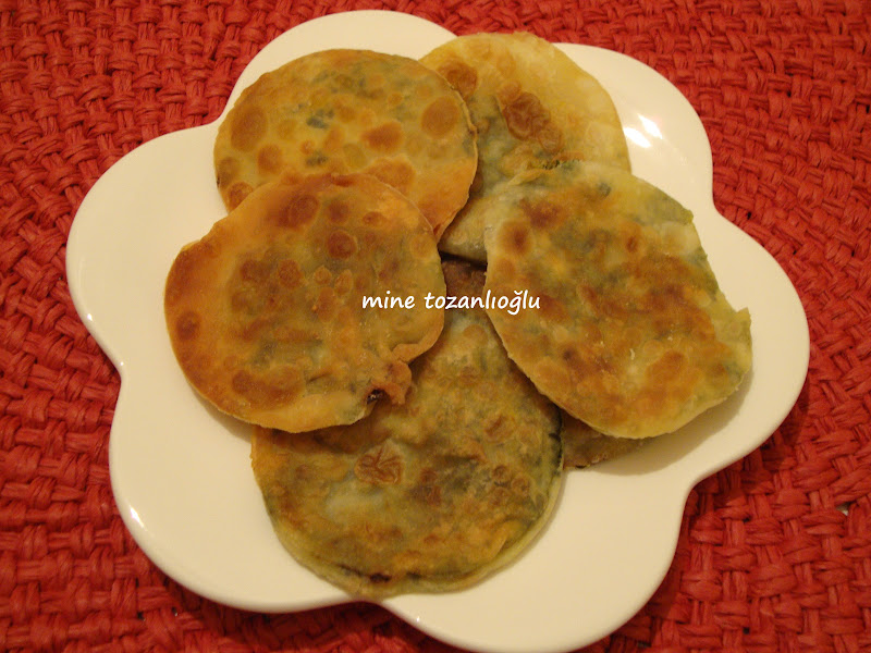 MİNE TOZANLIOĞLU Fincan Böreği