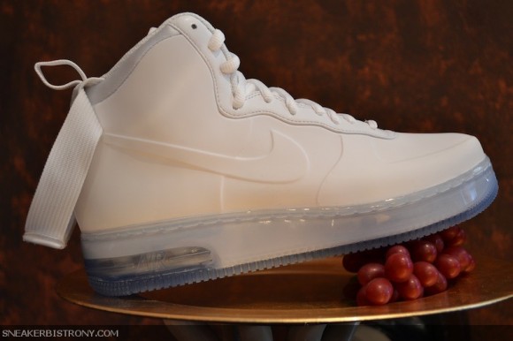 white af1 foamposite