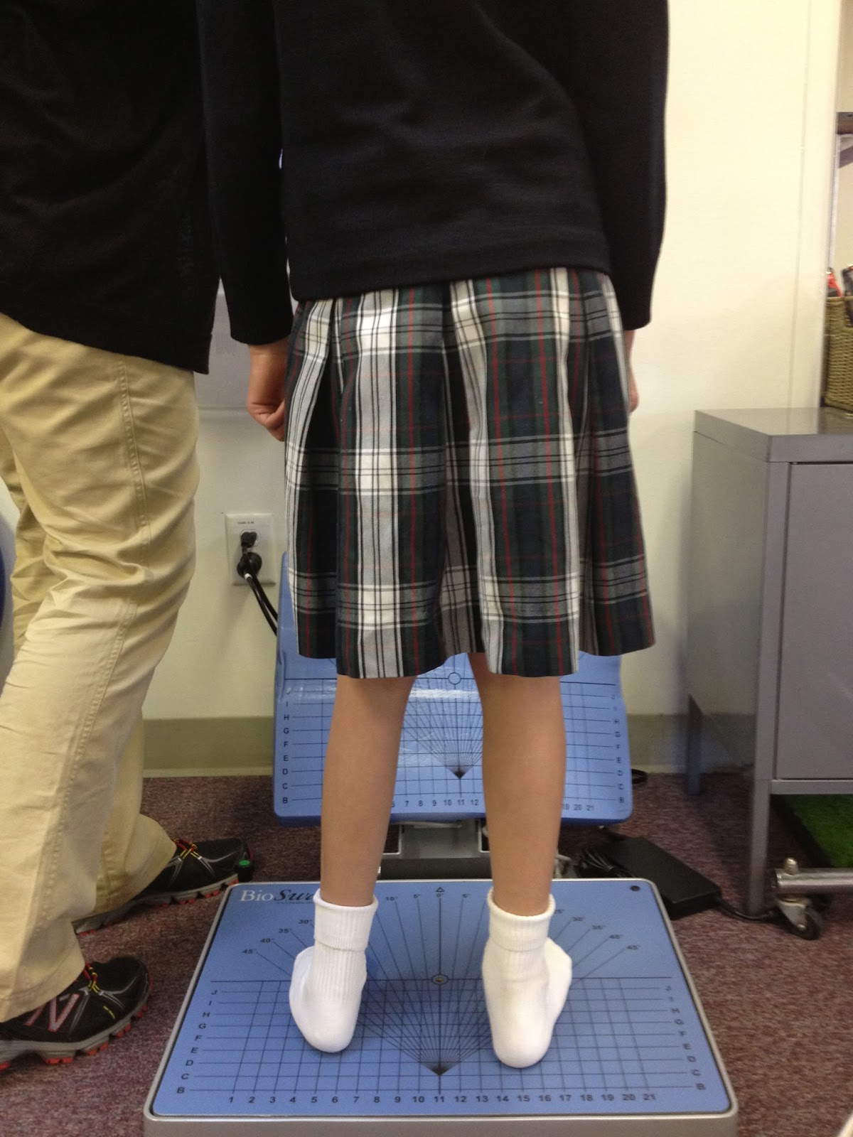 fibular hemimelia leg lengthening: March 2013
