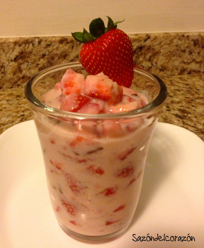 Sazón del corazón Fresas con yogurt