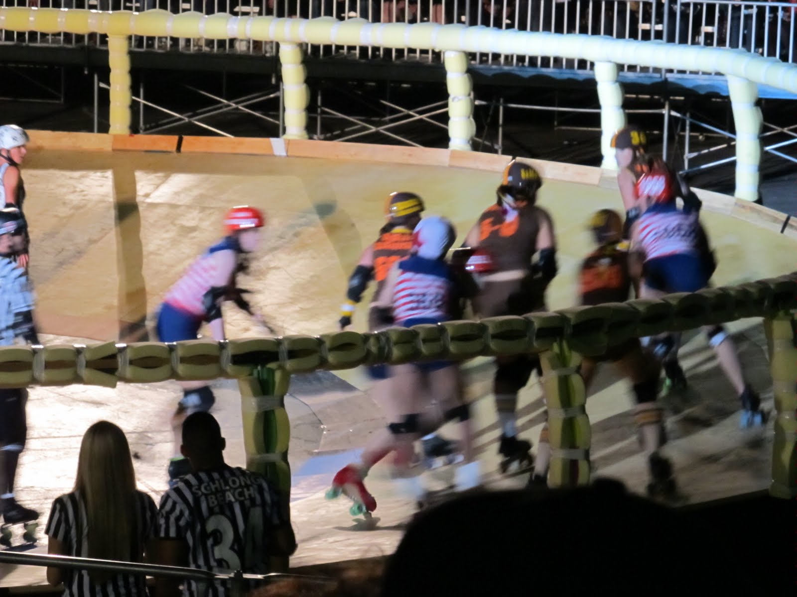 Long Beach Roller Derby Terminal Island Tootsies vs 4th St Retro