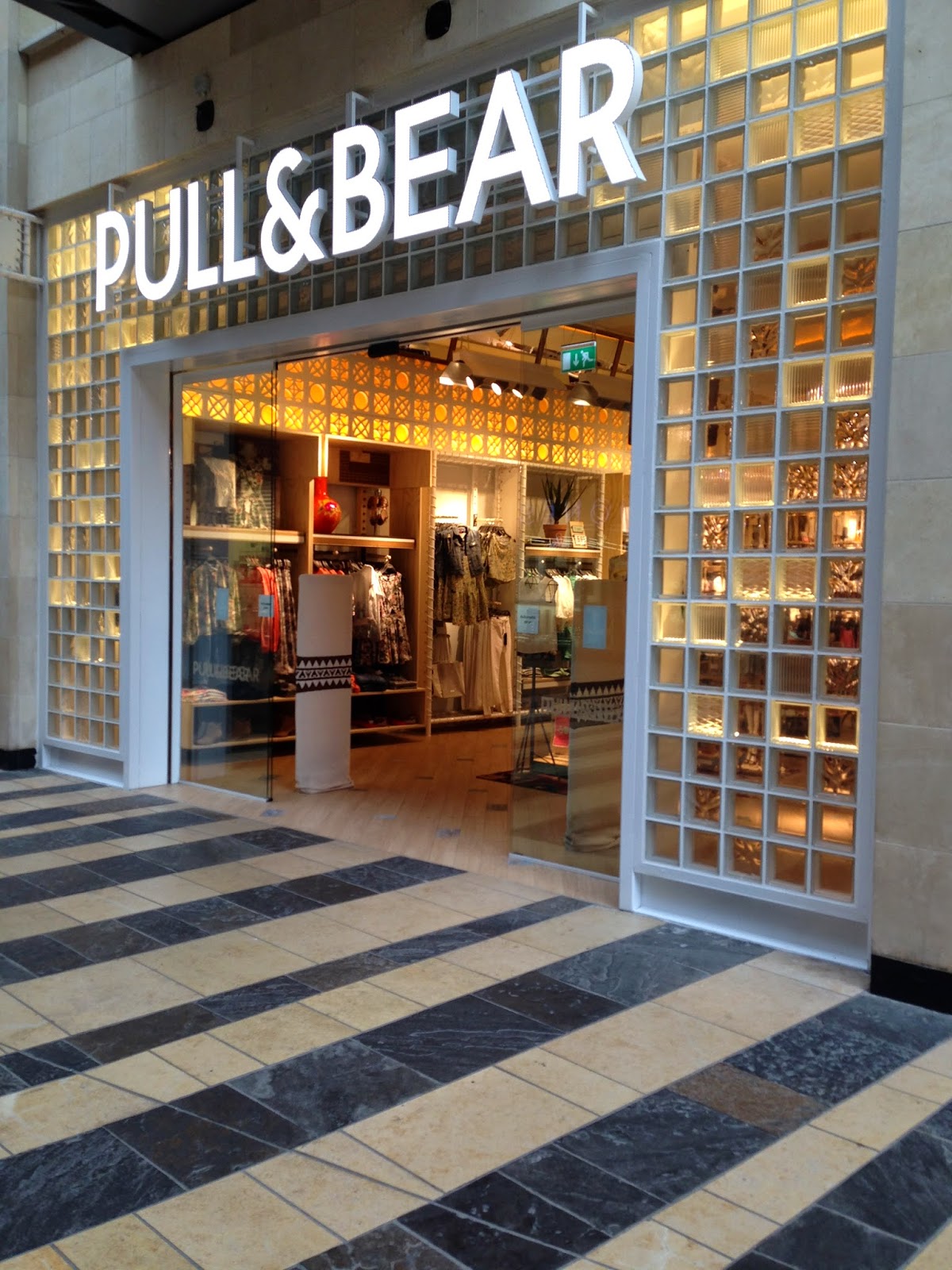 MyFashionable40s April 2014