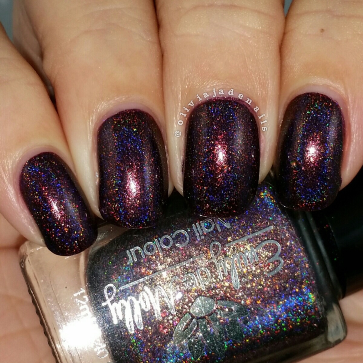Emily de Molly Garnet Fire swatched by Olivia Jade Nails