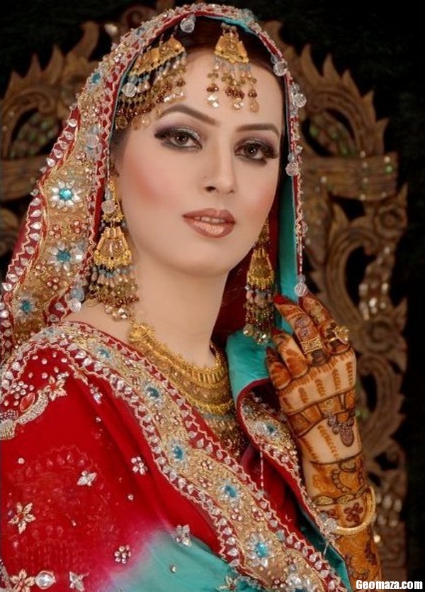 ميكاب عروس هندية Bridal+dresses+wedding+wear+mehndi+latest+%2528400%2529