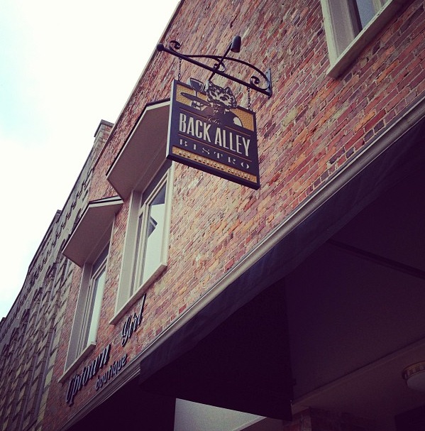 Exploring Decatur Back Alley Bistro