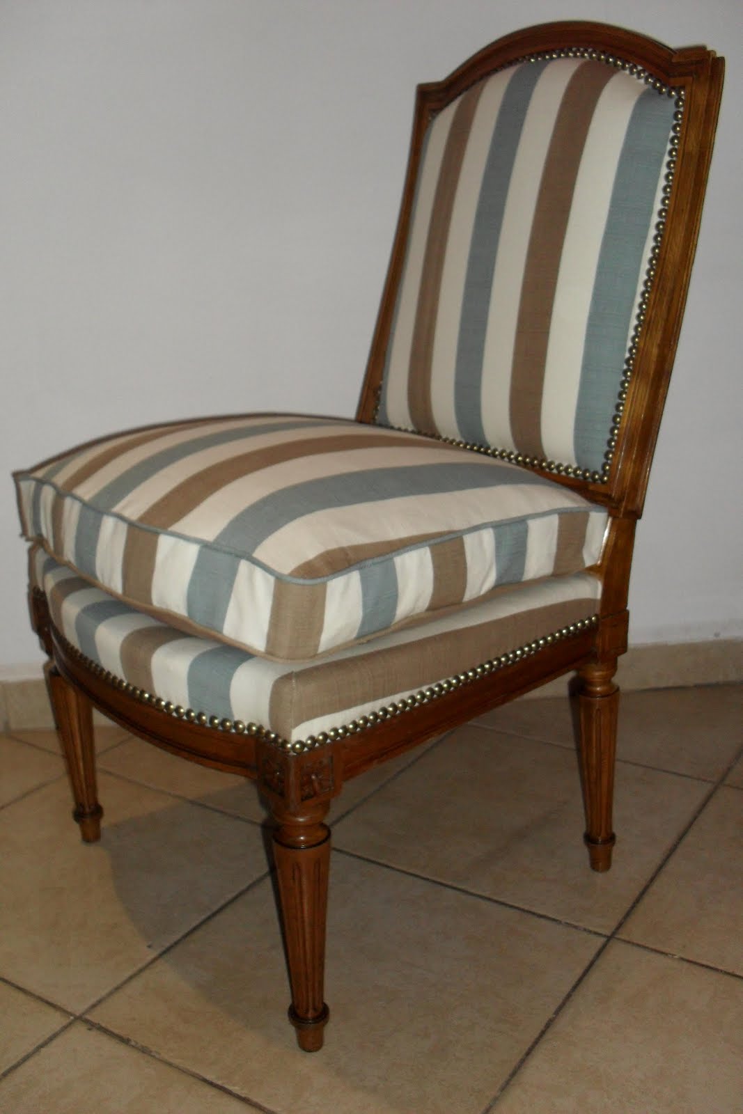 "HUGO ESCOBAR DECO" Tapiceria antigua y contemporánea, Restauracion y