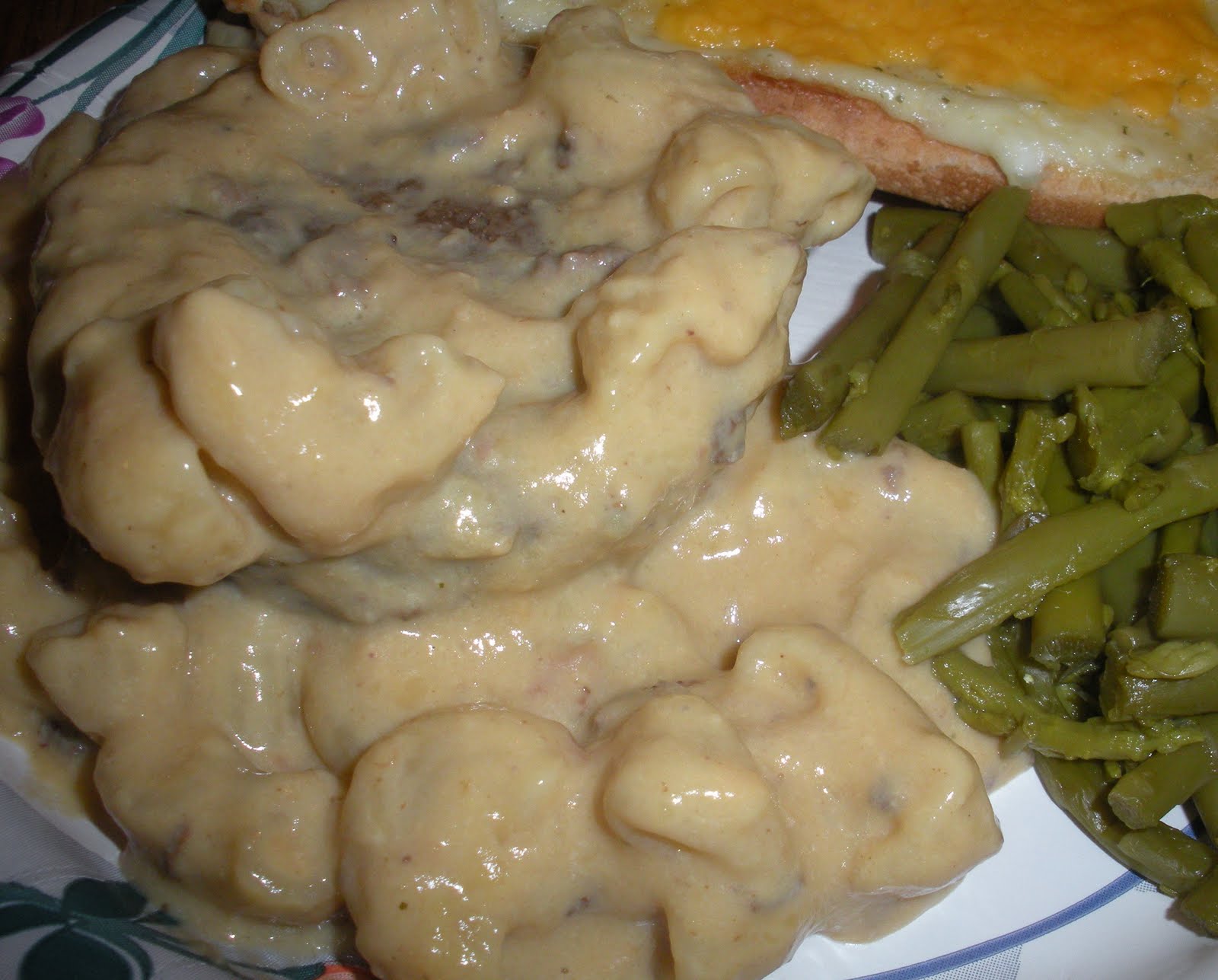 The American Homemaker Crockpot Hamburger Patties with Gravy
