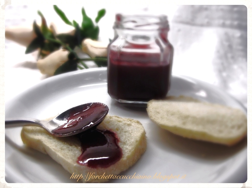 Forchetta e Cucchiaino Gelatina Di Uva Fragola e Moscato D’amburgo