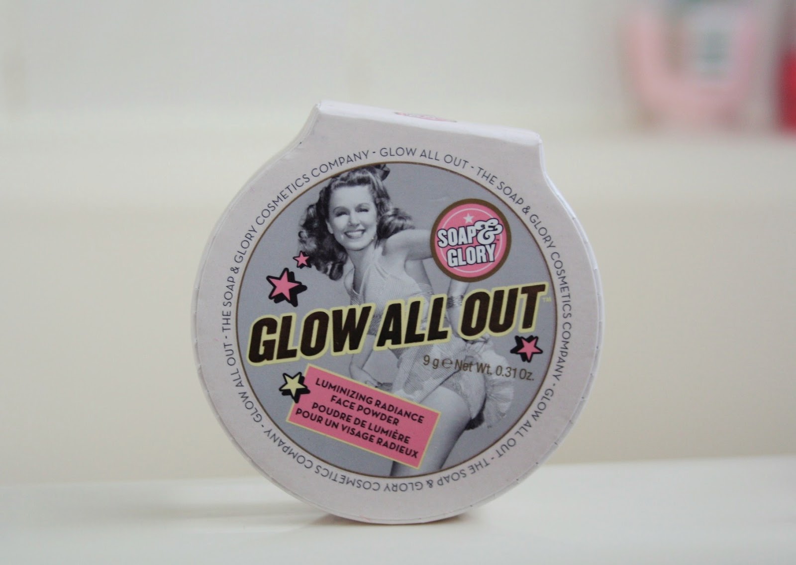 Beauty and Lifestyle Blog Soap and Glory Glow All Out Luminizing
