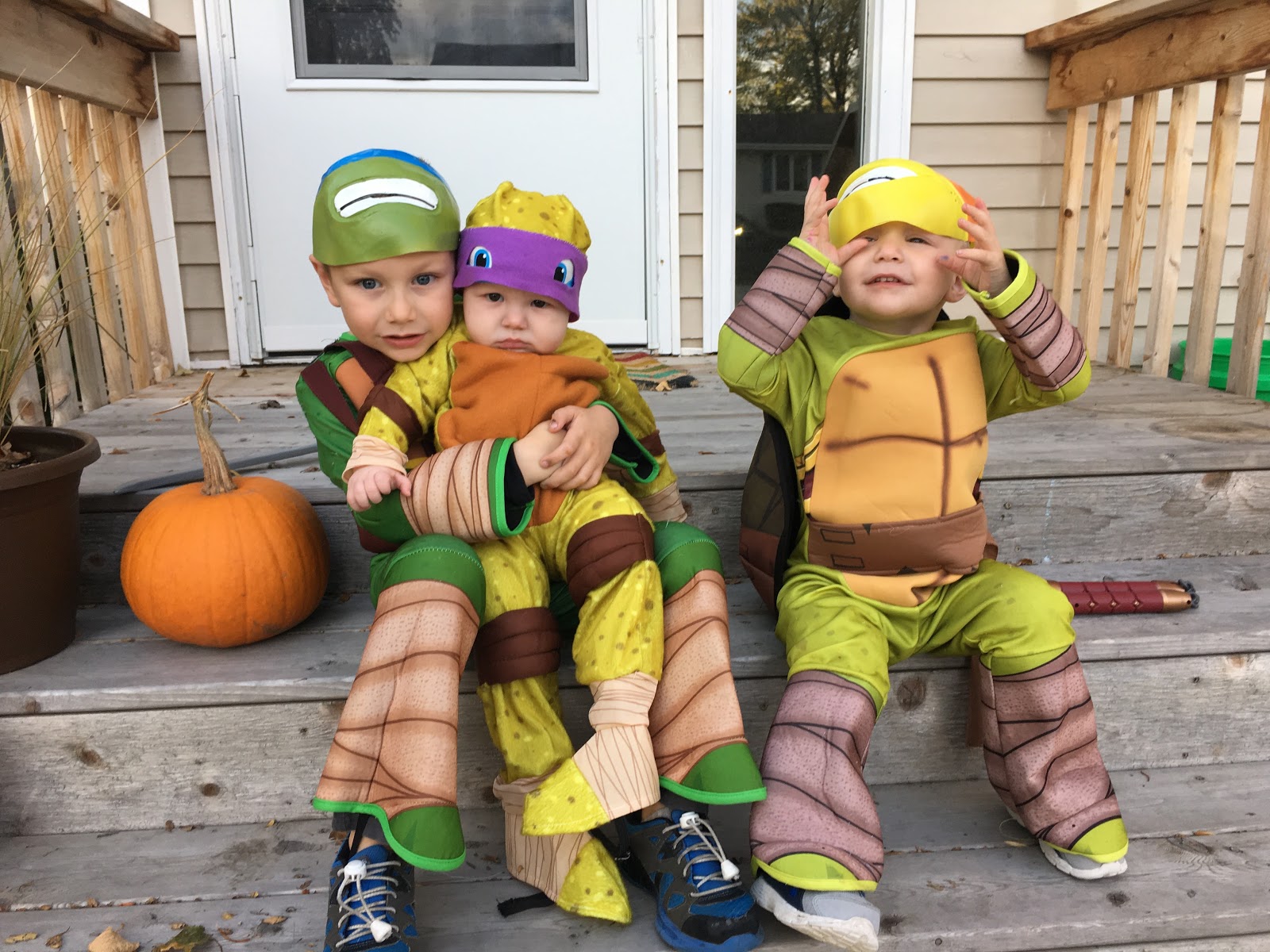 TMNT Family Halloween Costumes
