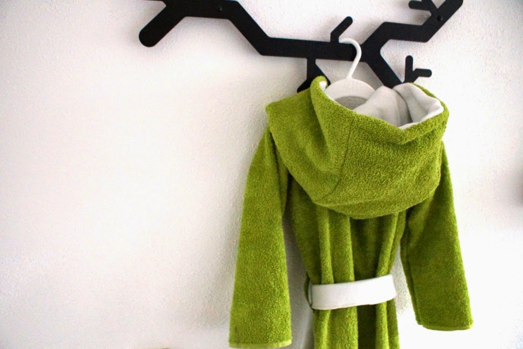 DIY bath towel robe, a little tutorial huisje boompje boefjes