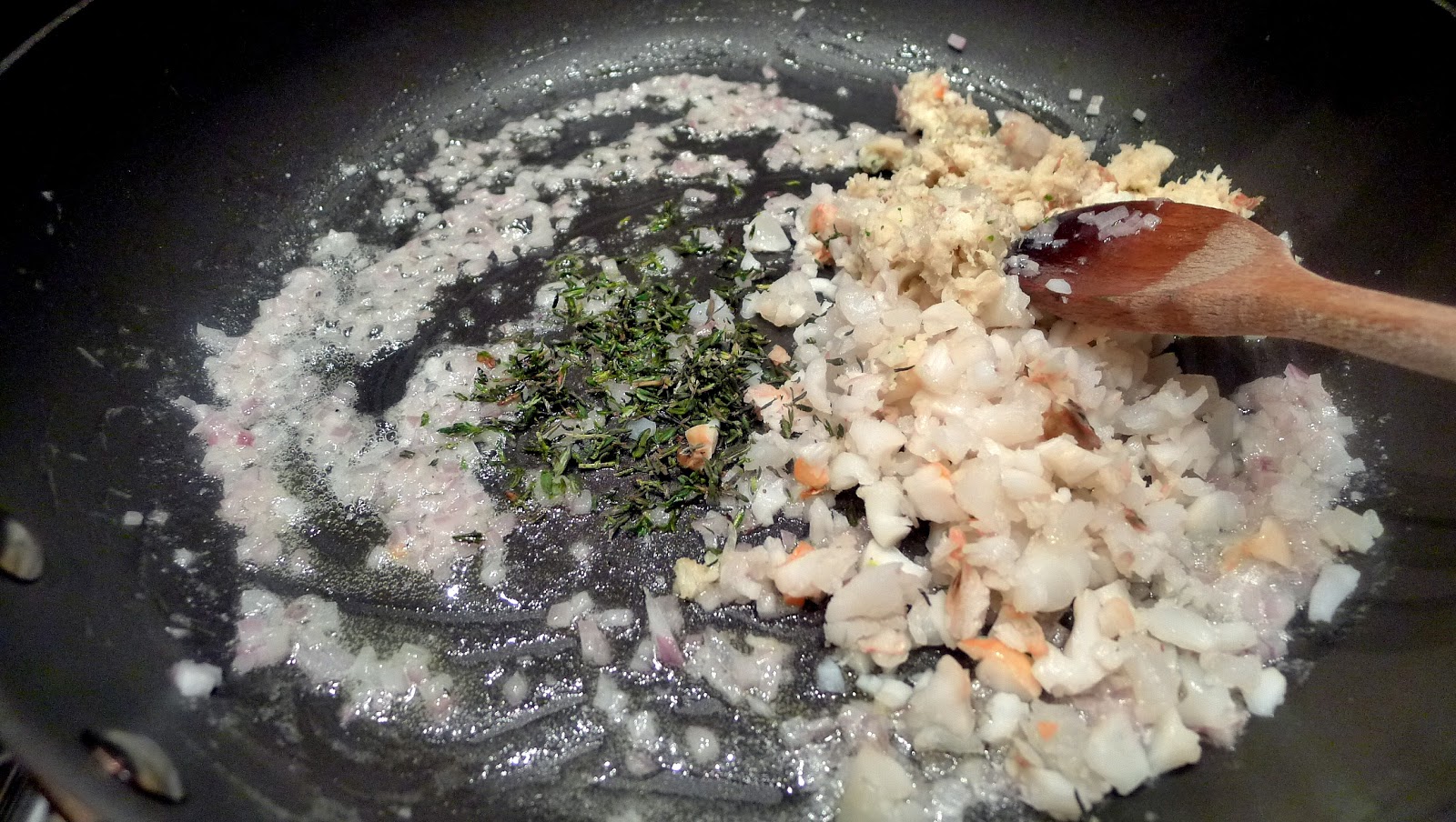 newFOOD tuesdayz Lobster Ravioli with Tomato Cream Lobster Sauce