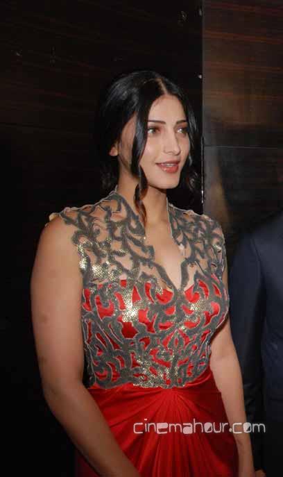 Shruti Hassan in sexy red dress - Shruti Hassan in Hot Dress