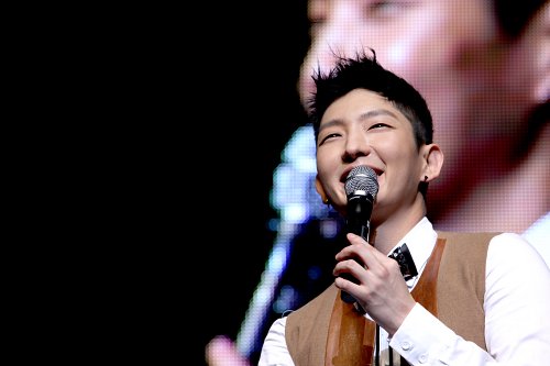 Lee_jun_ki_askerden_döndü Lee_jun_ki_askerden_döndü