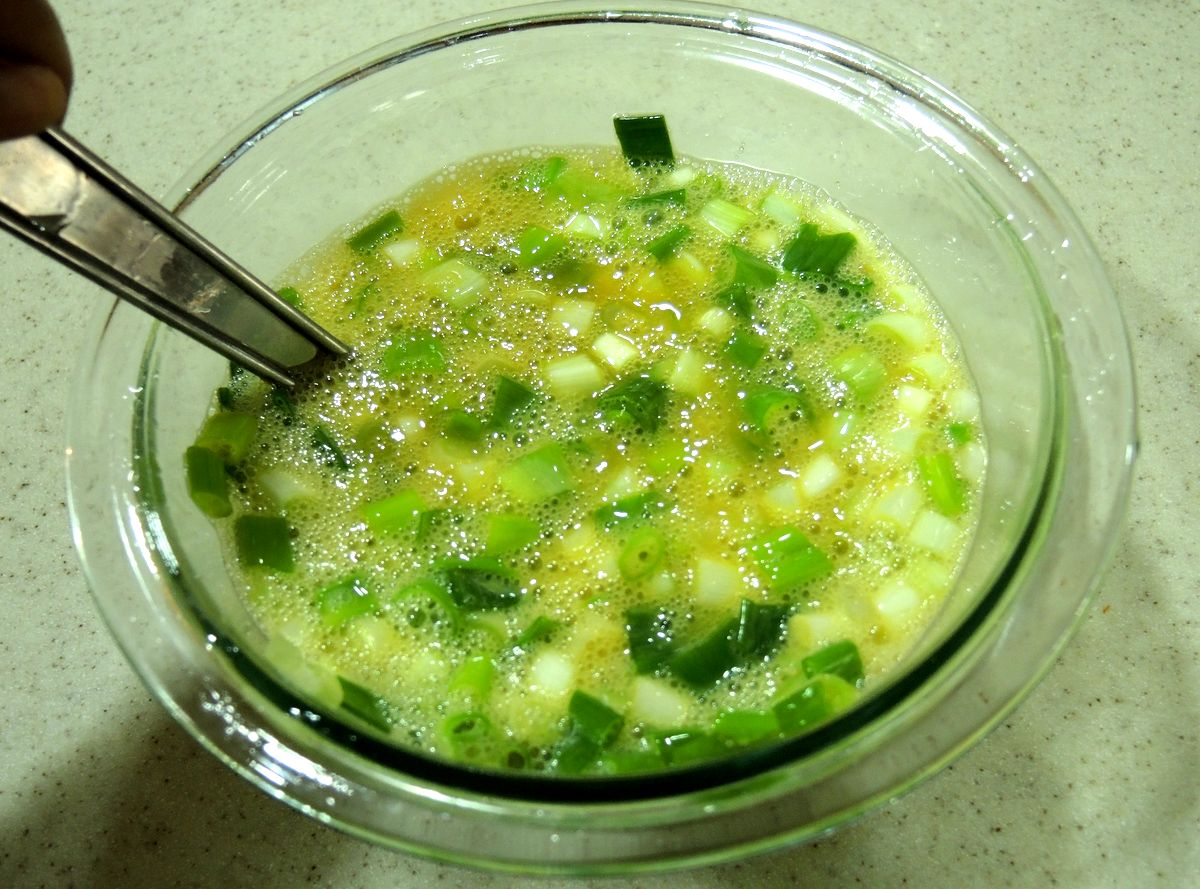 Do Cook's At Home Fried Eggs With Spring Onion