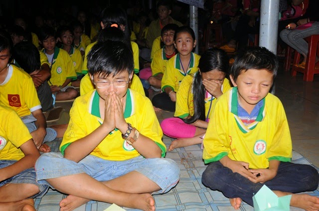 chùa hoa khai,khóa tu mùa hè,đăk nông,thắp nến,tri ân