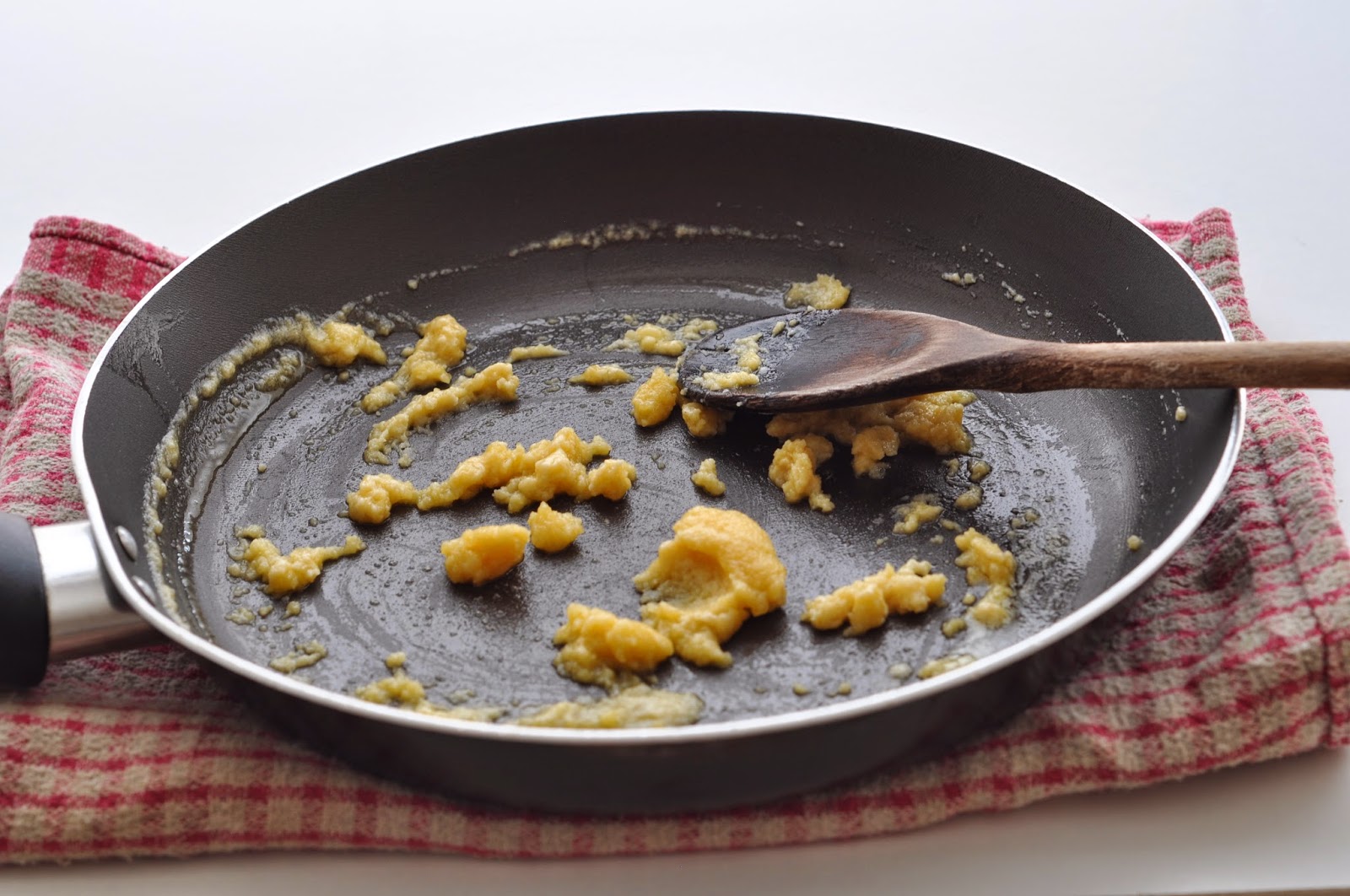 Simple Food How to make a White Wine Creamy Sauce Base