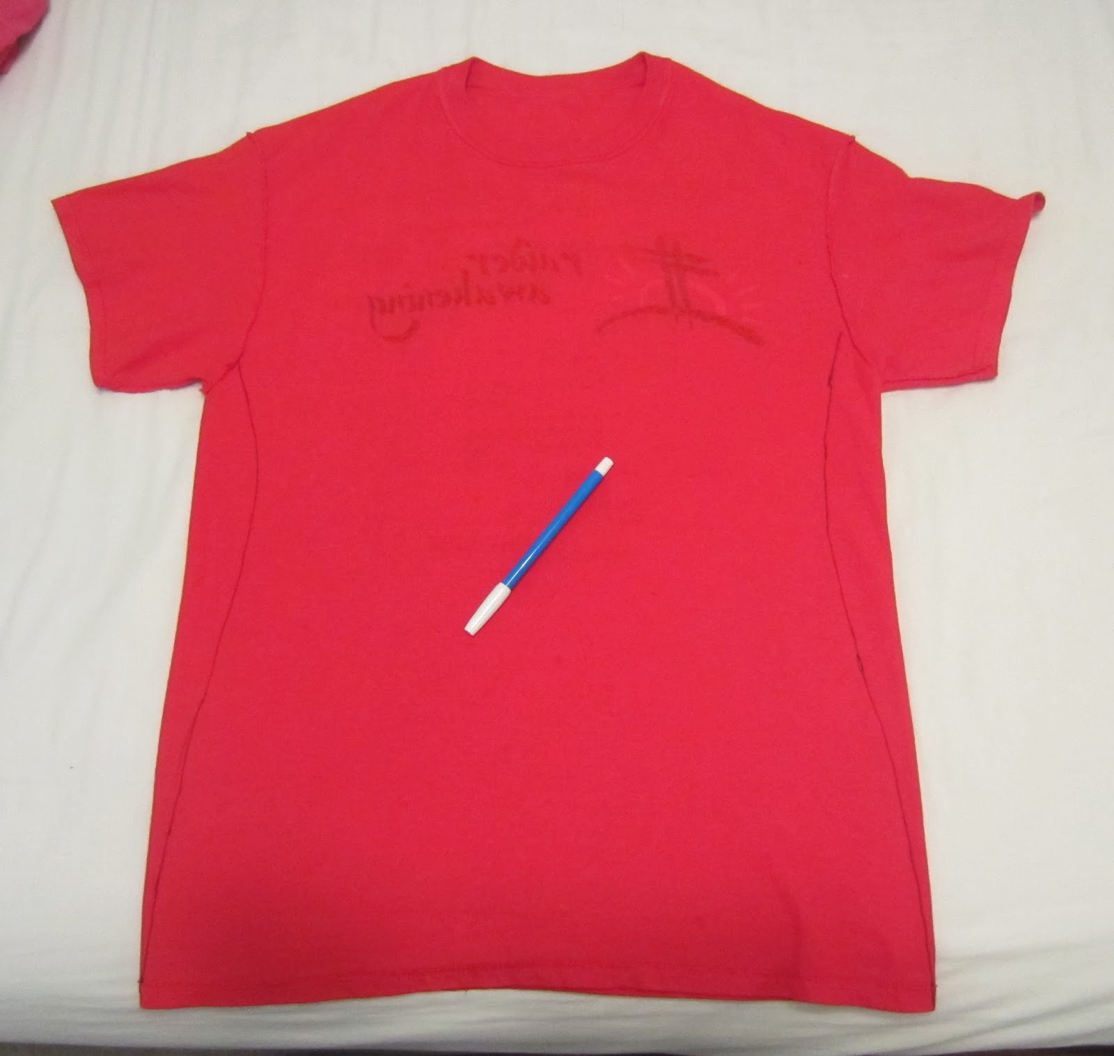 Reasons to Praise God Tutorial Turn a Plain Tshirt into a Fitted Tee