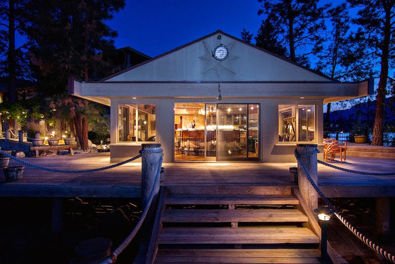 Hogares Frescos: Casa Okanagan Lakeshore con un Diseño Interior Náutico