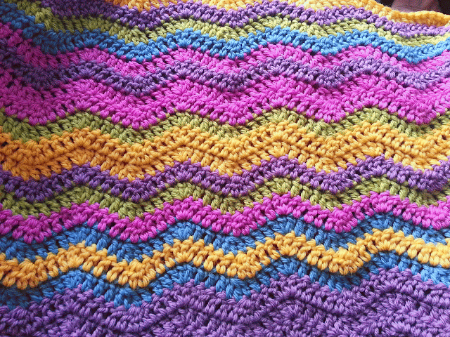 Crochet ripple stitch throw