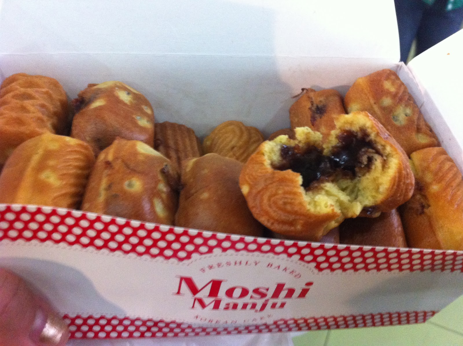 tetadventurer A taste of Korean Cake Moshi Manju