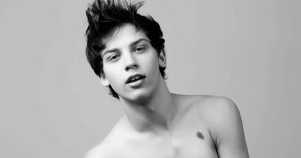 Lelaki atau Jantan: Lelaki bogel kembali...