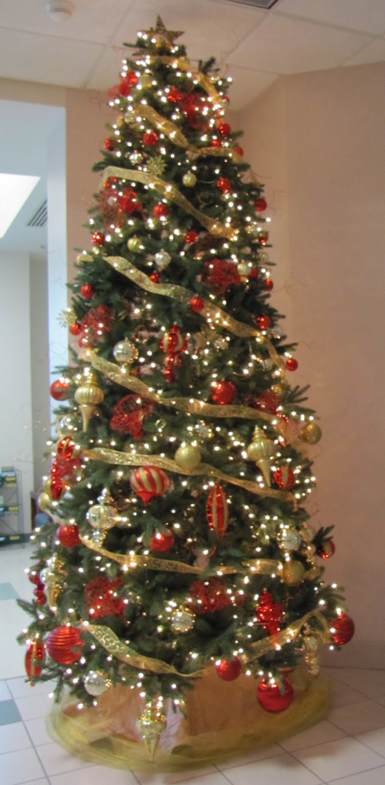 Party People Event Decorating Company: Bartow Hospital Christmas Tree
