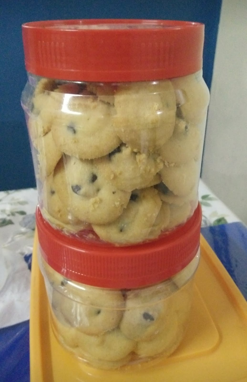 BISKUT CIP COKLAT