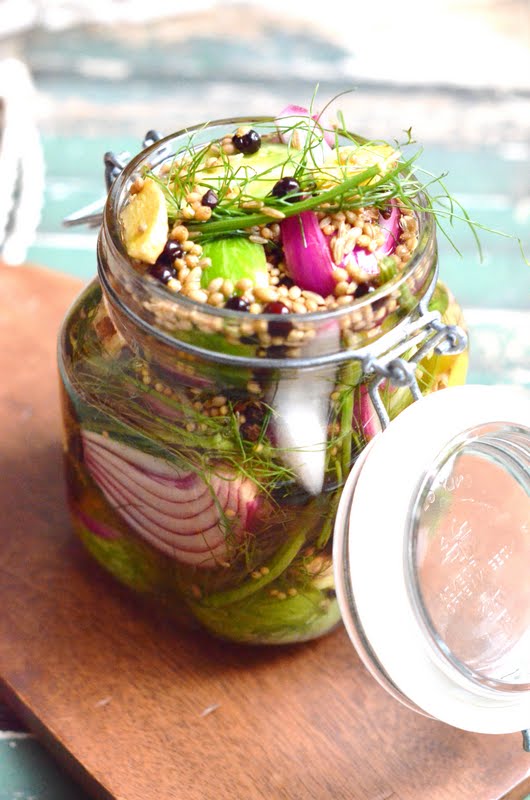 Foodwanderings Red Wine Vinegar Heirloom Green Tomato Pickles