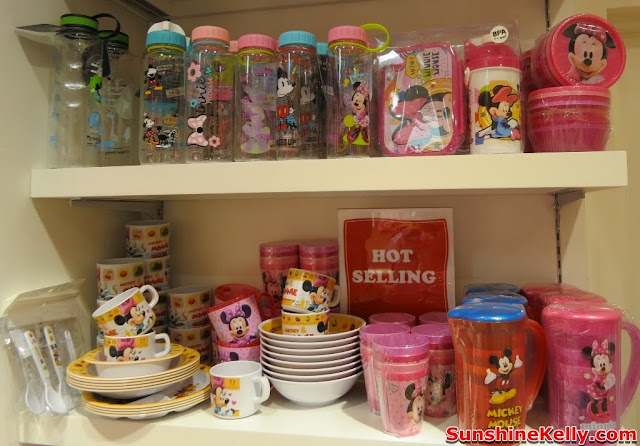 Animation World, Hello Kitty, Mickey Mouse, Angry Bird, Doraemon, cartoon, animation, children products, anakku, baby products