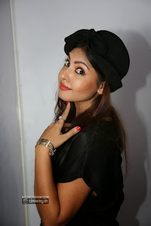 Actress-Komal-Jha-Stills-at-Billa-Ranga-Audio-Launch