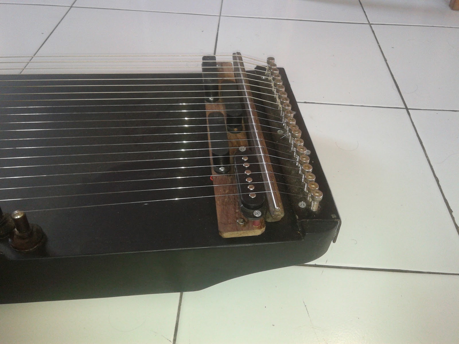 KecapiCustomAkustikElektrikDenganMotifBatikJual KecapiCustomAkustikElektrikDenganMotifBatikJual