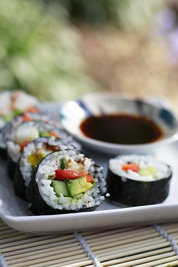How to Make Sushi | Yummy Mummy Kitchen | A Vibrant Vegetarian Blog