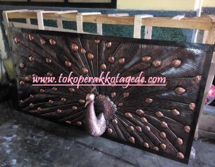 hiasan dindin relief burung merak hiasan dindin relief burung merak