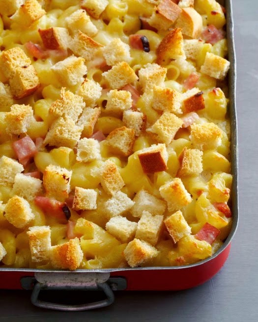 Vanilla Garlic Giving In Gruyère and Emmentaler Macaroni and Cheese