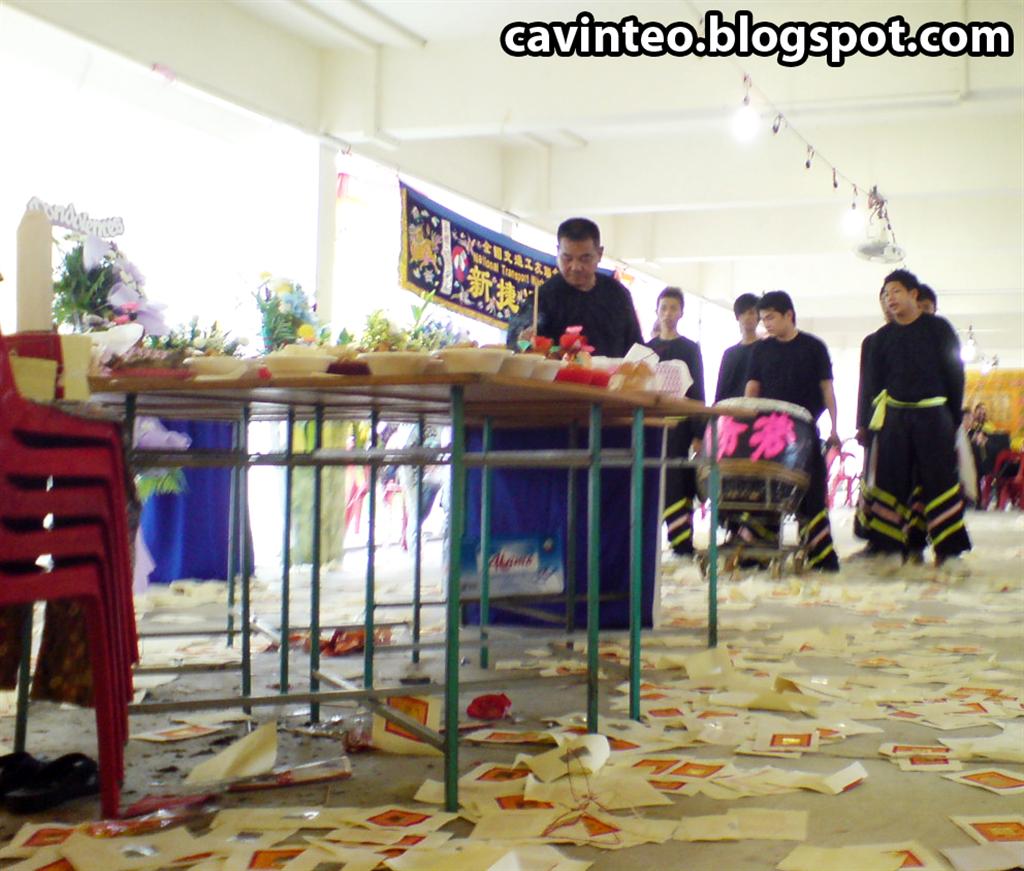 Entree Kibbles: Typical Chinese Funeral Procession