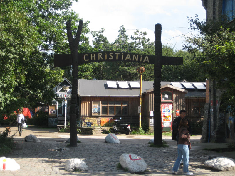 Christiania en el barrio de Christianshavn (Copenhague) (@mibaulviajero)