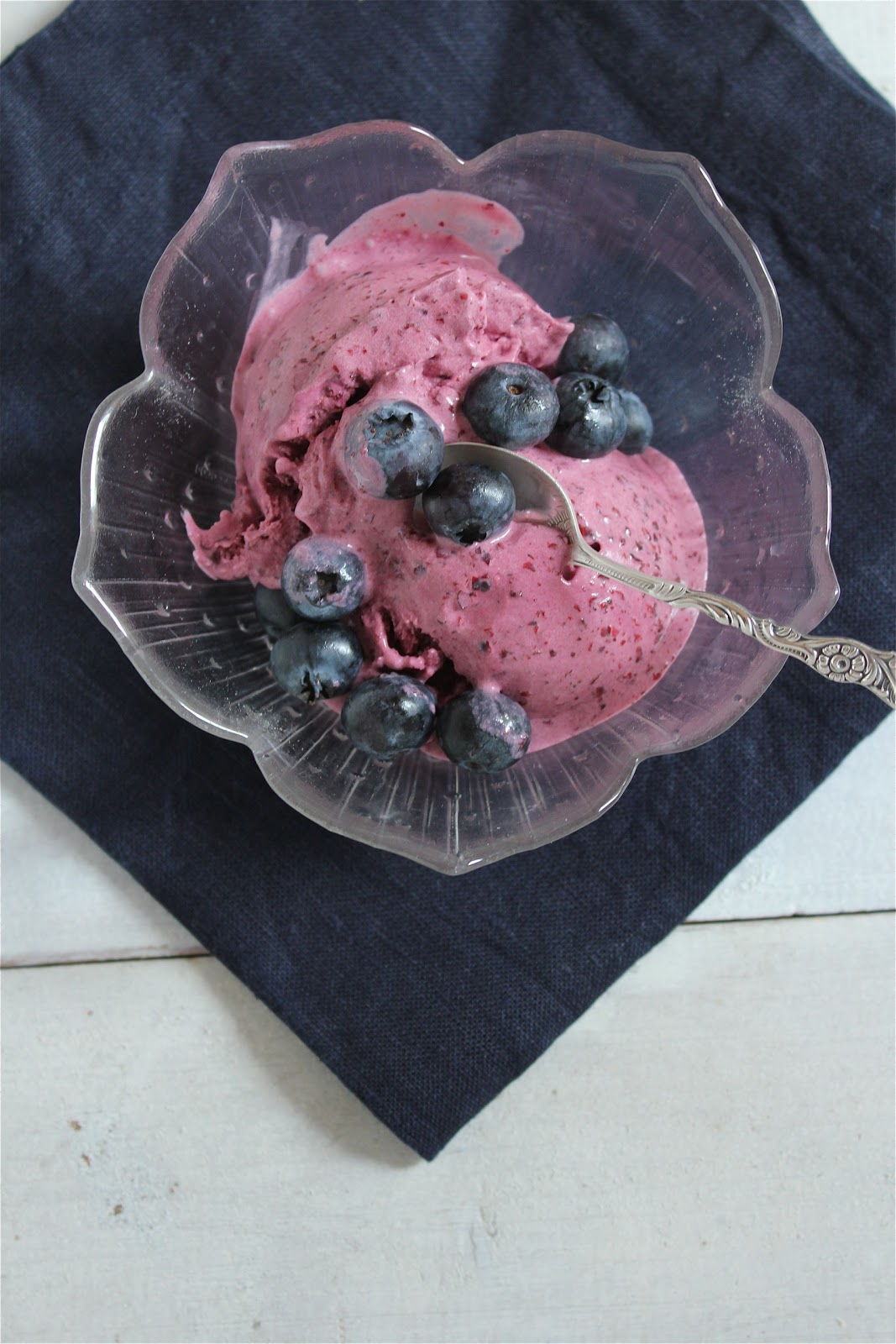  fleur du poirier blackberry and blueberry ice cream.