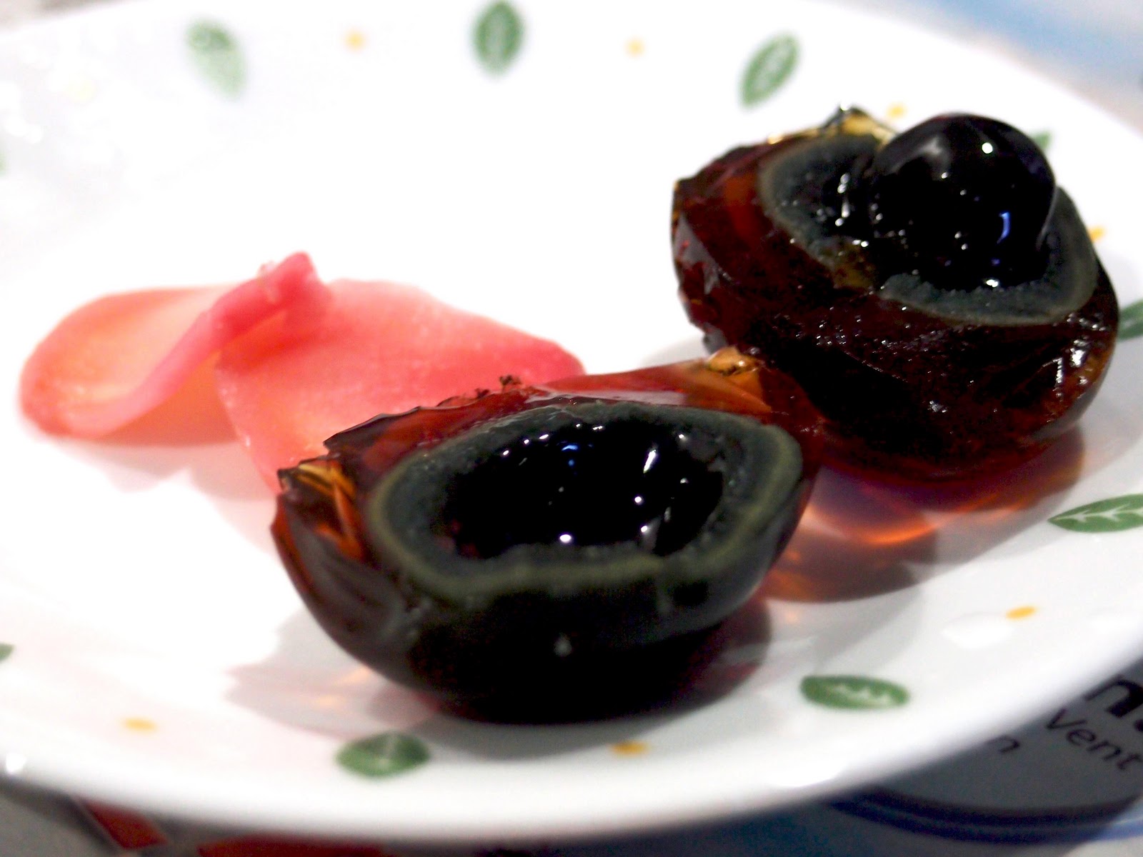 YLyn's Journal...... Of Food, Fun & Travel =) Super Nice Century Eggs