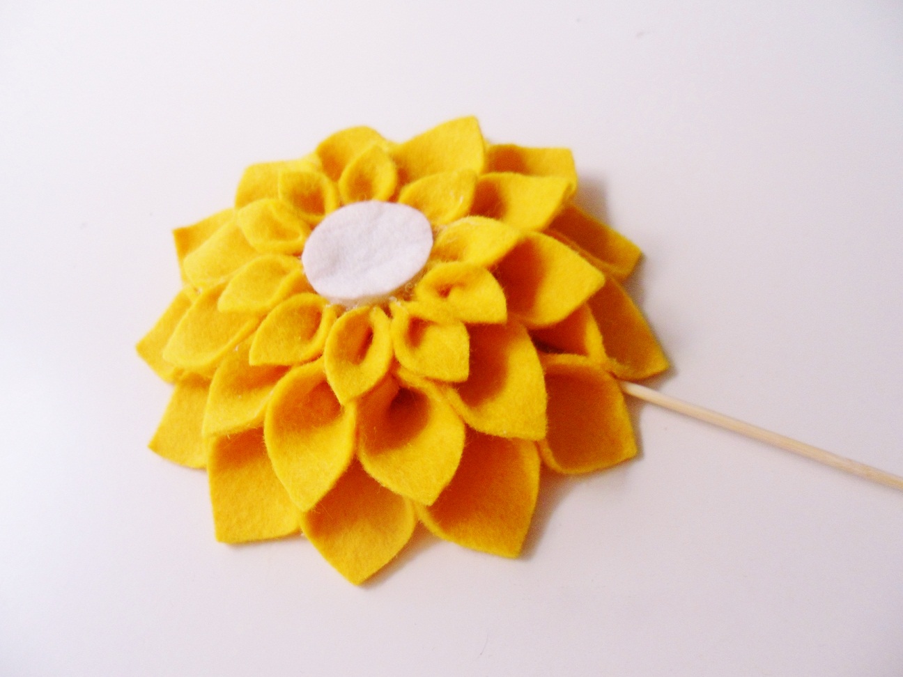 Keçe Yıldız Çiçeği | &quot;Farklı bir kişiliğiniz varsa, hediyeleriniz de