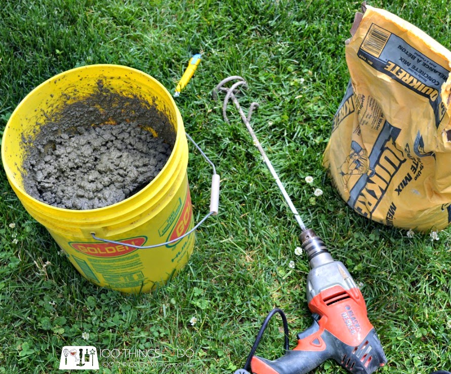 100 Things 2 Do Concrete Side Table