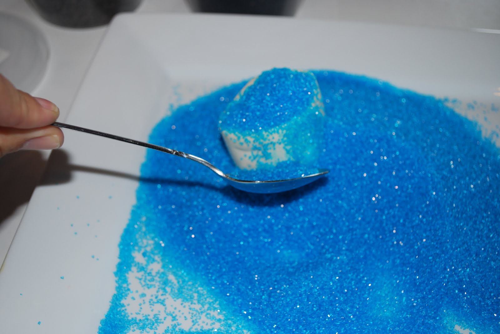 How to make Sugar Crystals to stick to Marshmallows