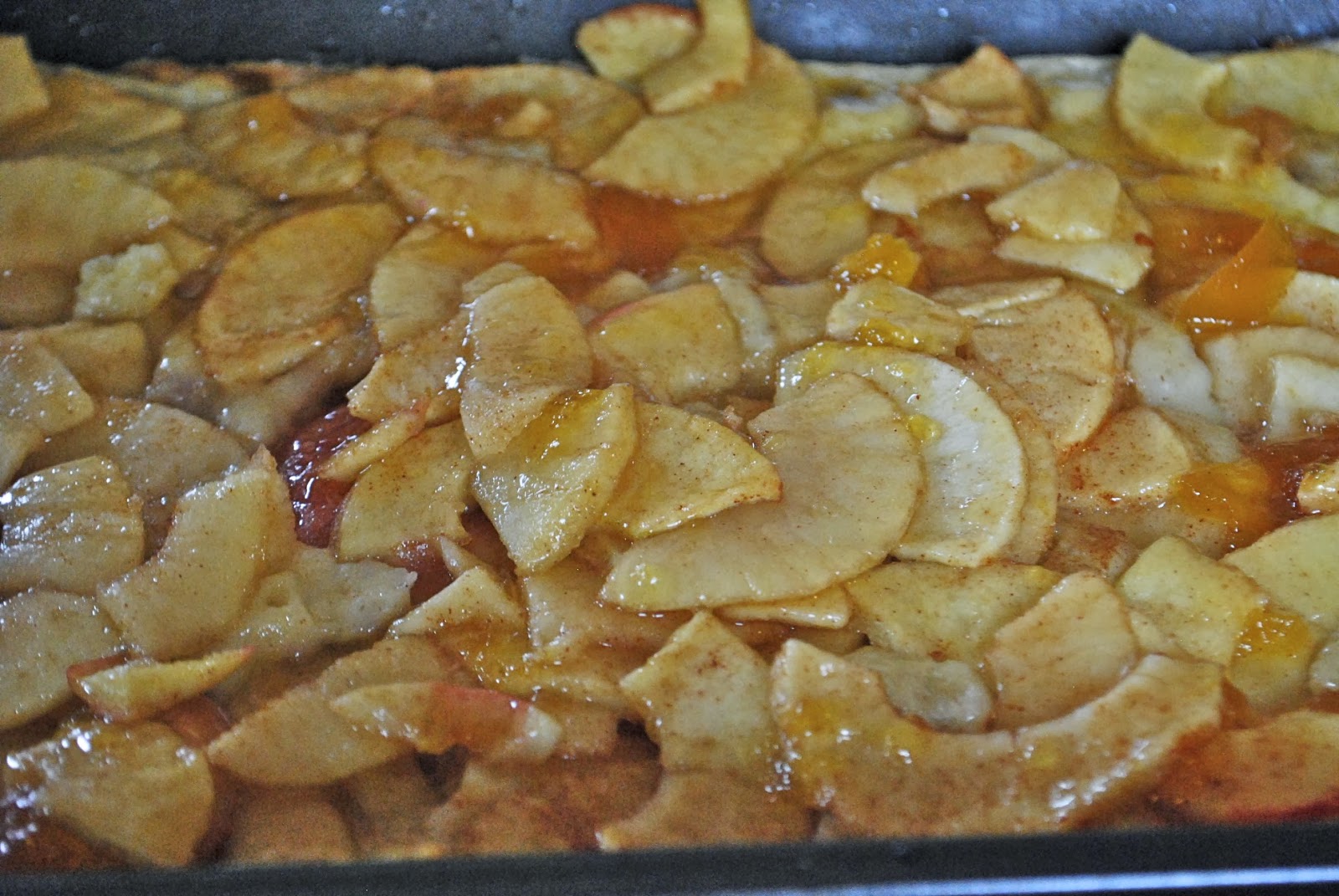 "Pointless" Meals Apple Kuchen