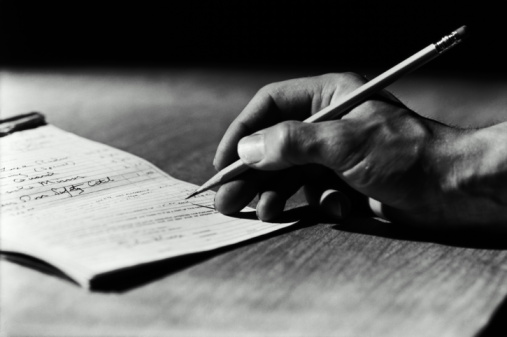 Best pens for black paper image